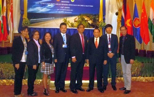 The Philippine delegation with the Koreans